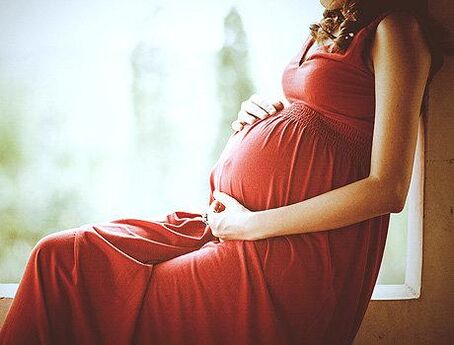 The pain of low in the background of pregnancy